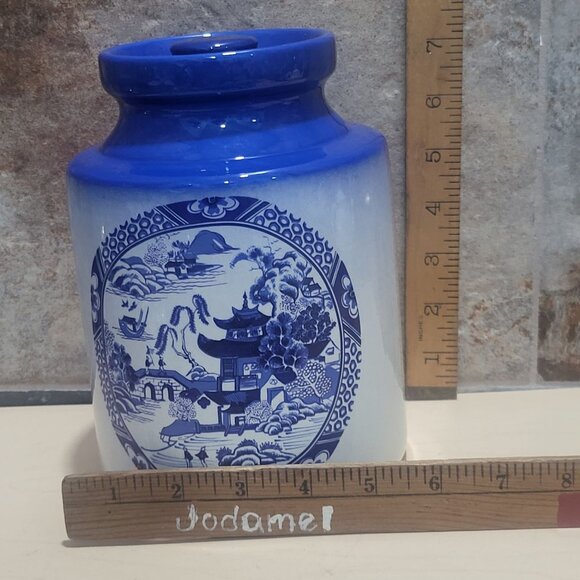 Vintage Blue Willow Cannister with Lid Storage Jar Small - Picture 10 of 10